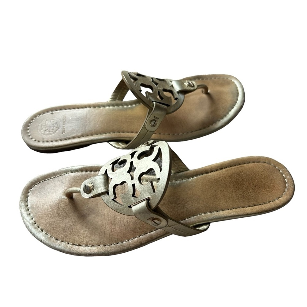 Tory Burch Miller gold logo flat sandals slip on thongs size 10.5 leather metal